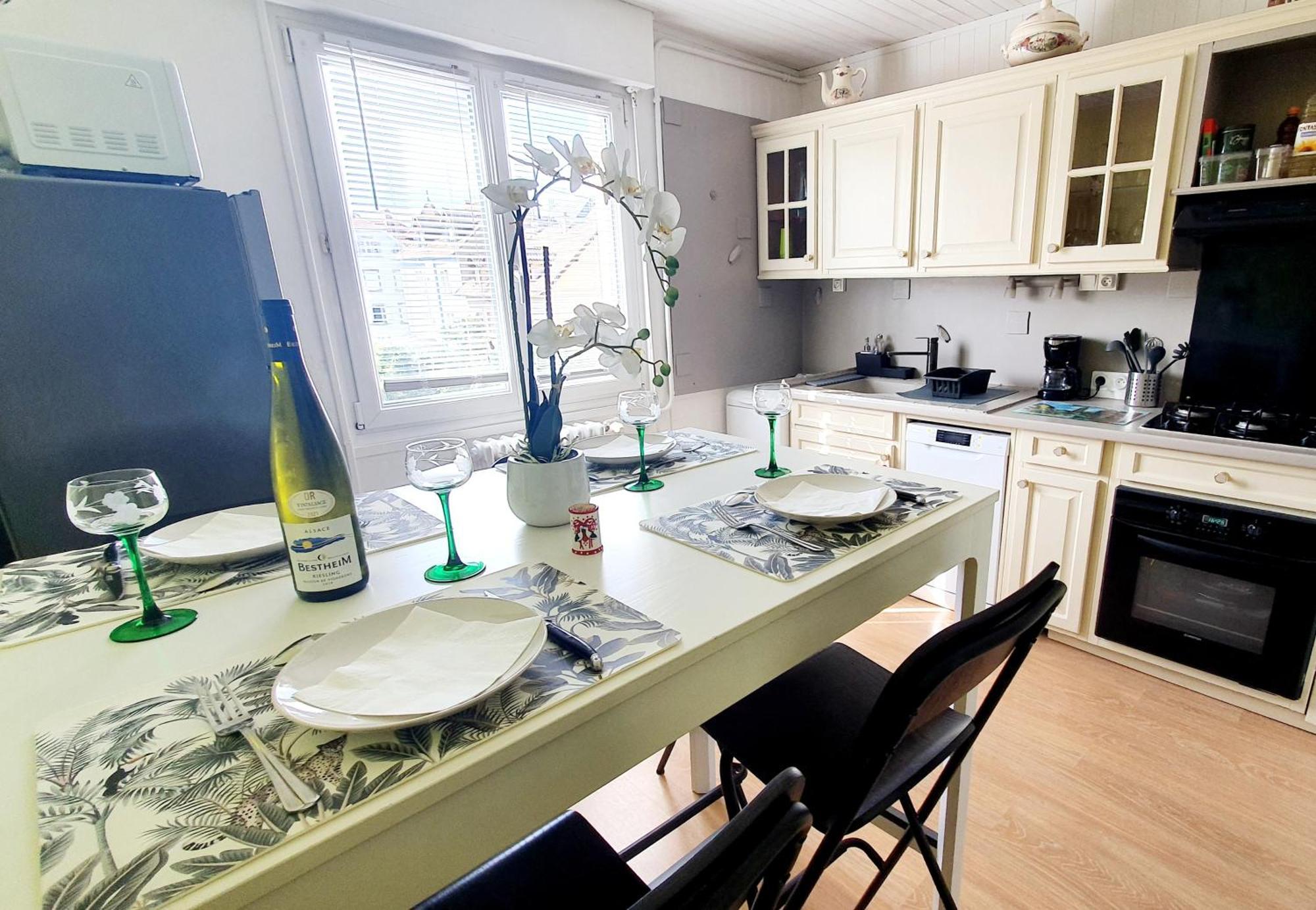 Le Bienvenue A Colmar - Parking Prive Inclus, Centre A Deux Pas Apartment Room photo